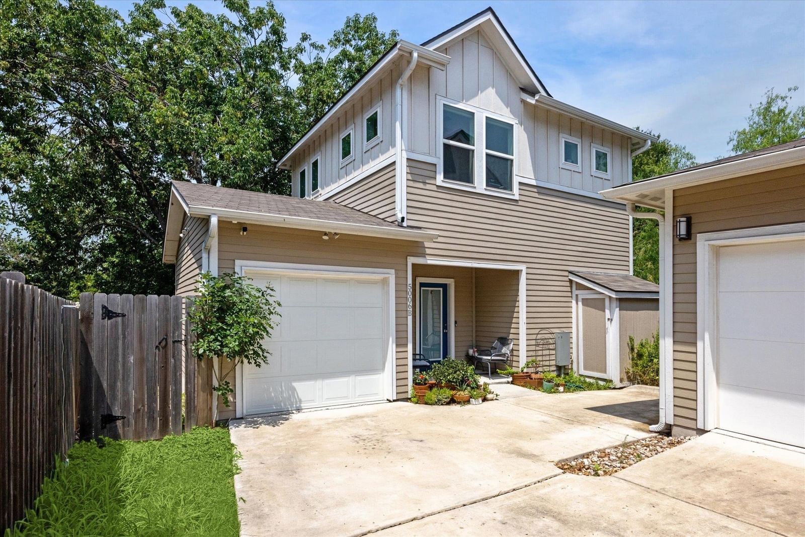 5006 Baker ST #B - Photo 1