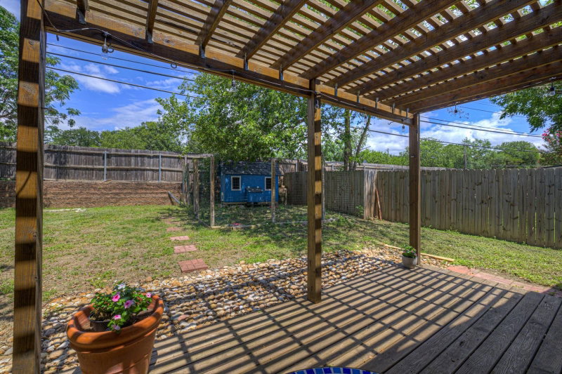 Property photo 31
