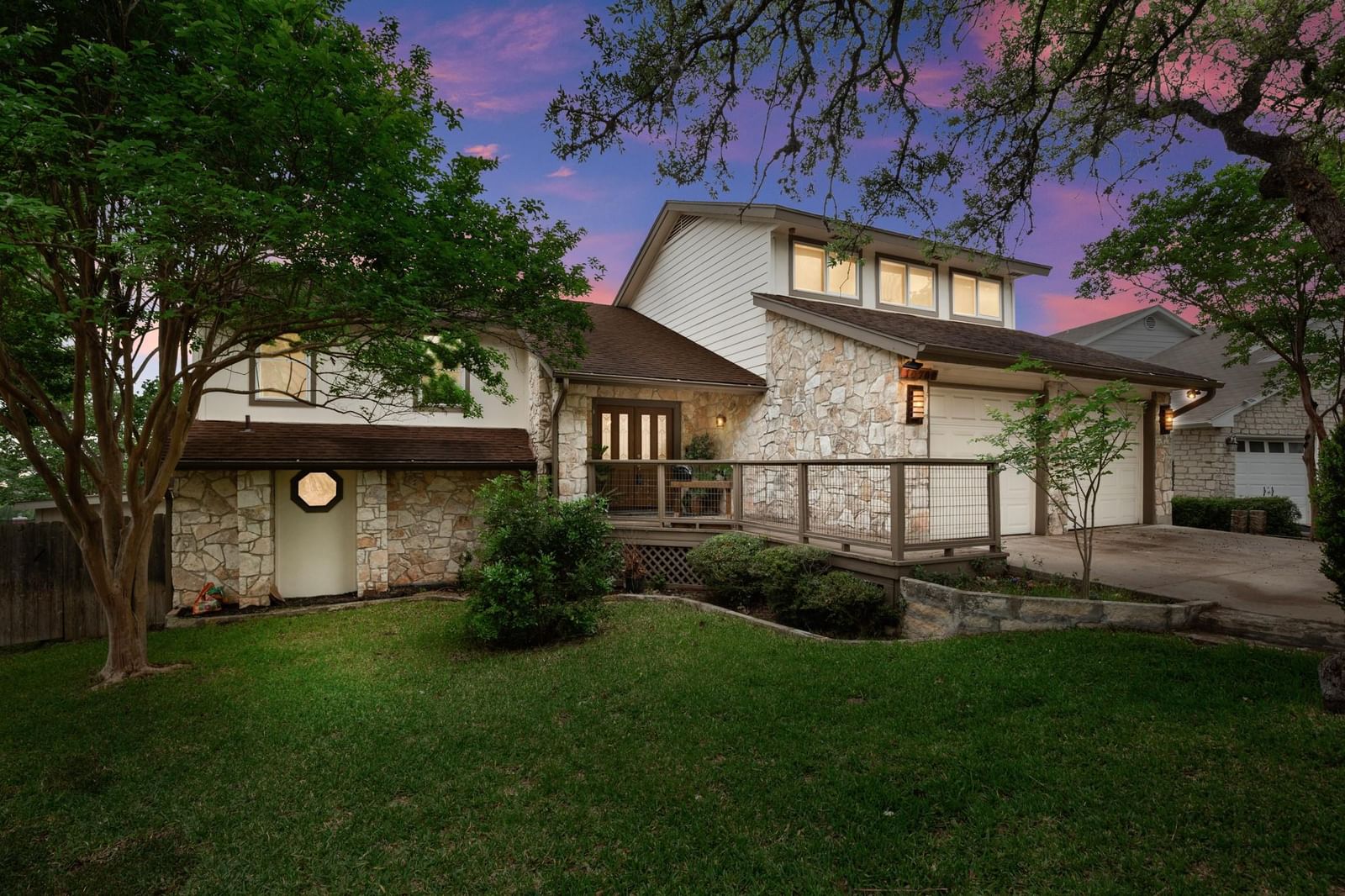 10700 Windridge DR - Photo 1