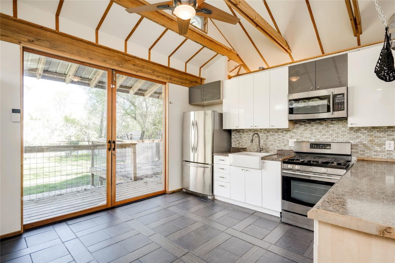 Property photo 25