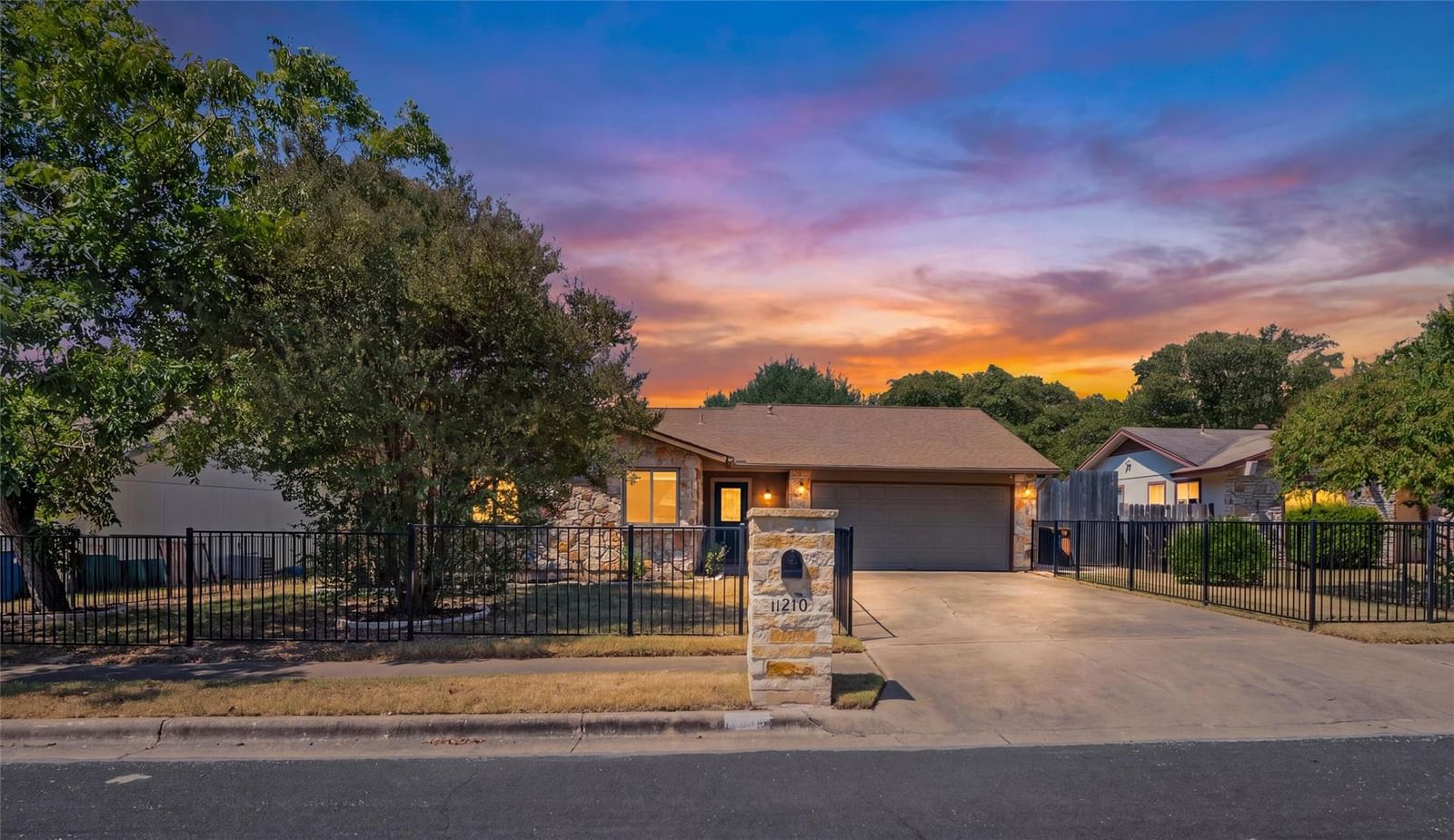 11210 Henge DR - Photo 1