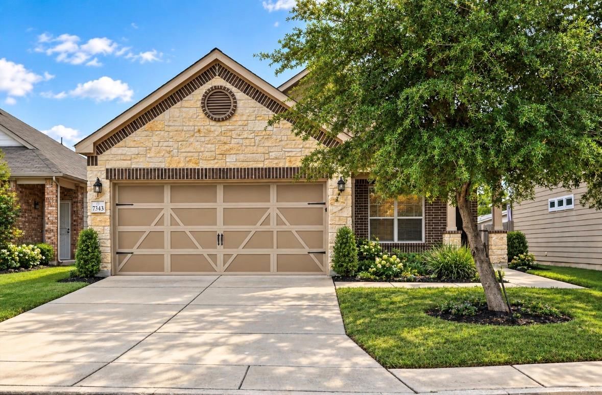 7343 Bluebonnet Bay - Photo 1