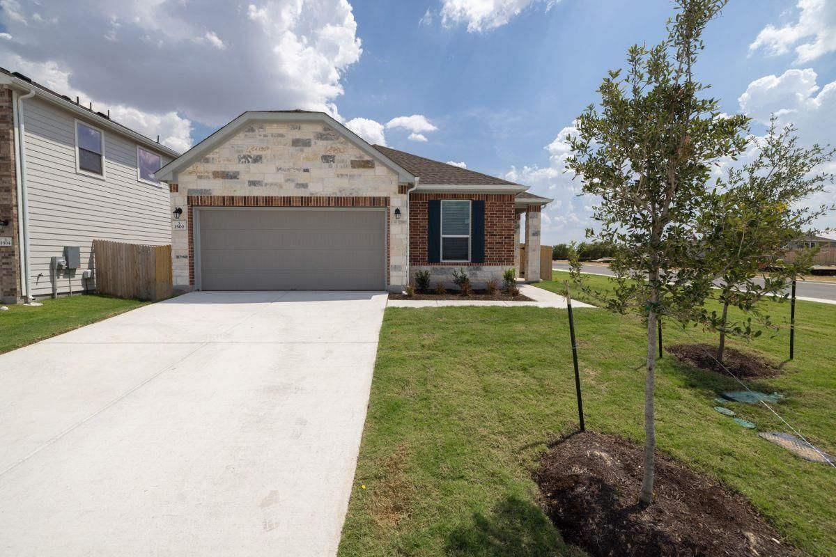 1500 Carriageway DR - Photo 1