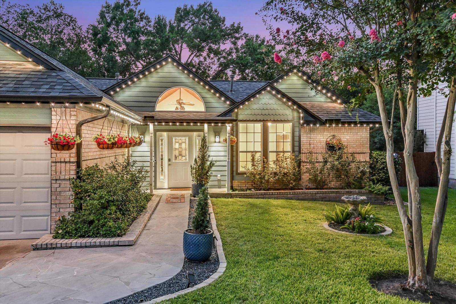 Photo 3