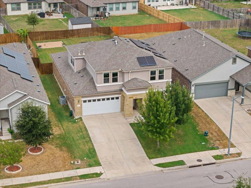 Property photo 37