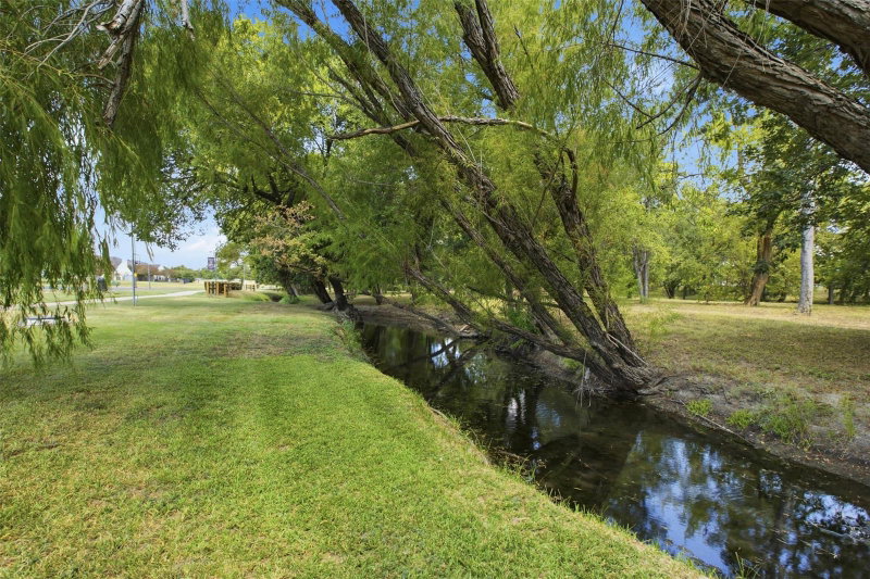 Property photo 33