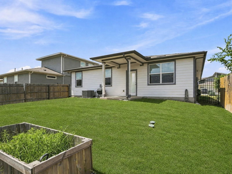 Property photo 28