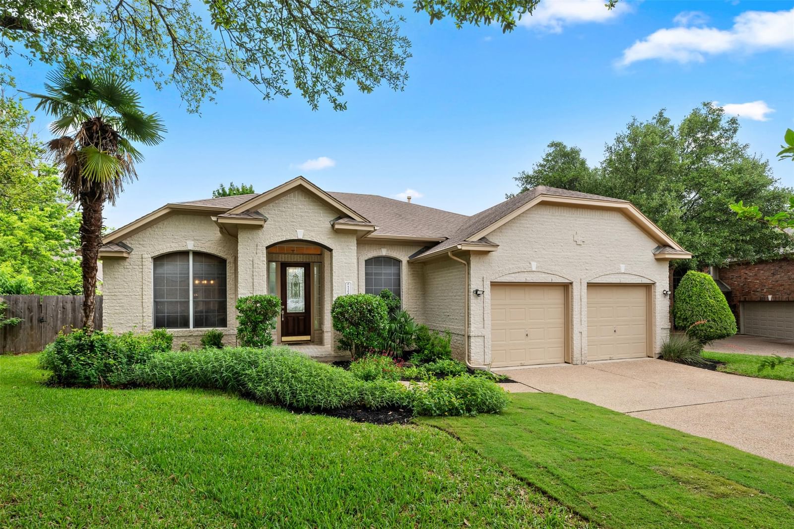 5308 Deerwood LN - Photo 1