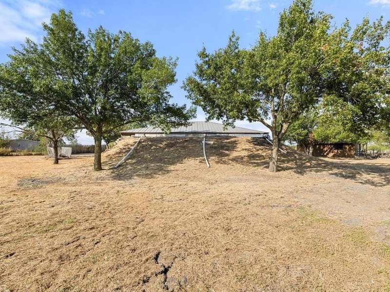Property photo 34