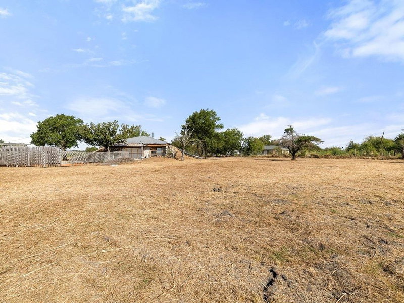 Property photo 36