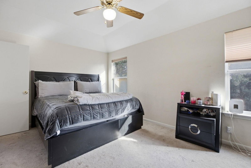 Property photo 24