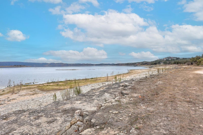 Property photo 24