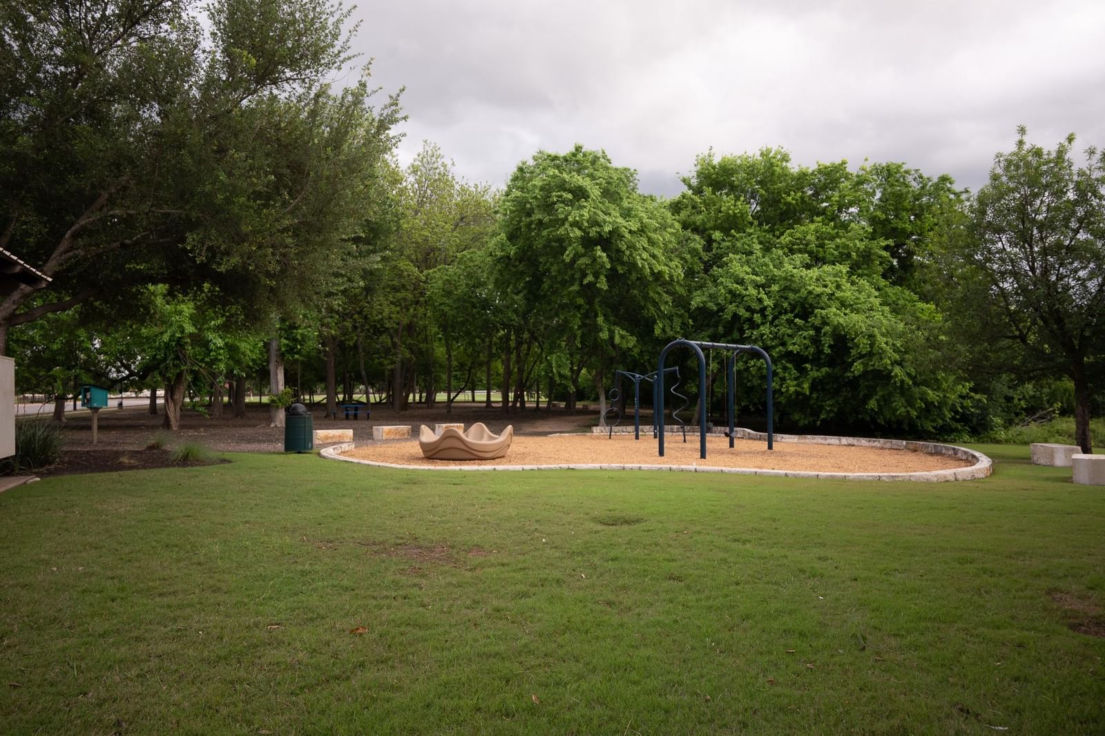 Photo 33