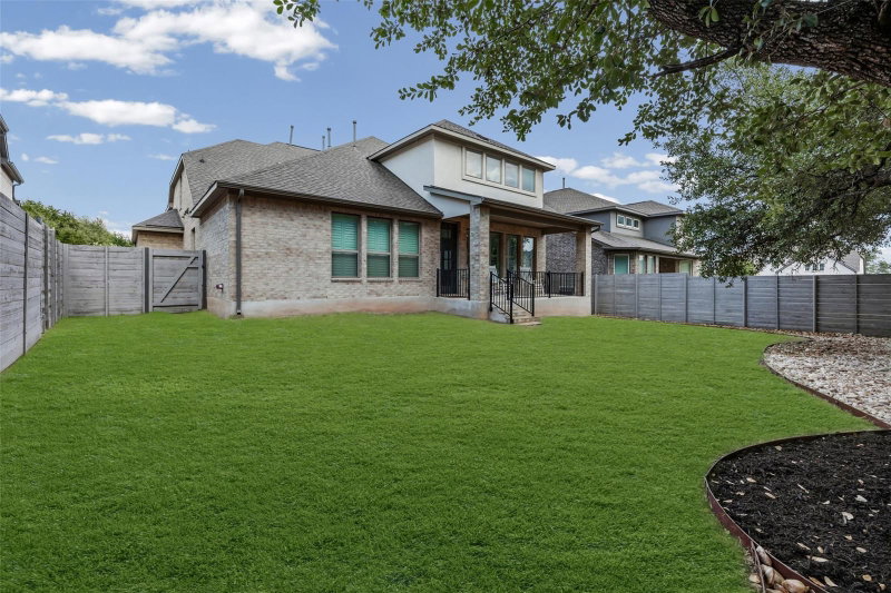 Property photo 35