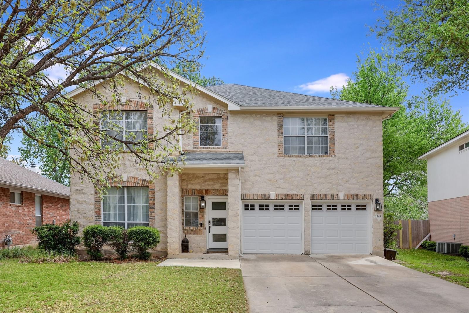 1549 Jerusalem DR - Photo 1