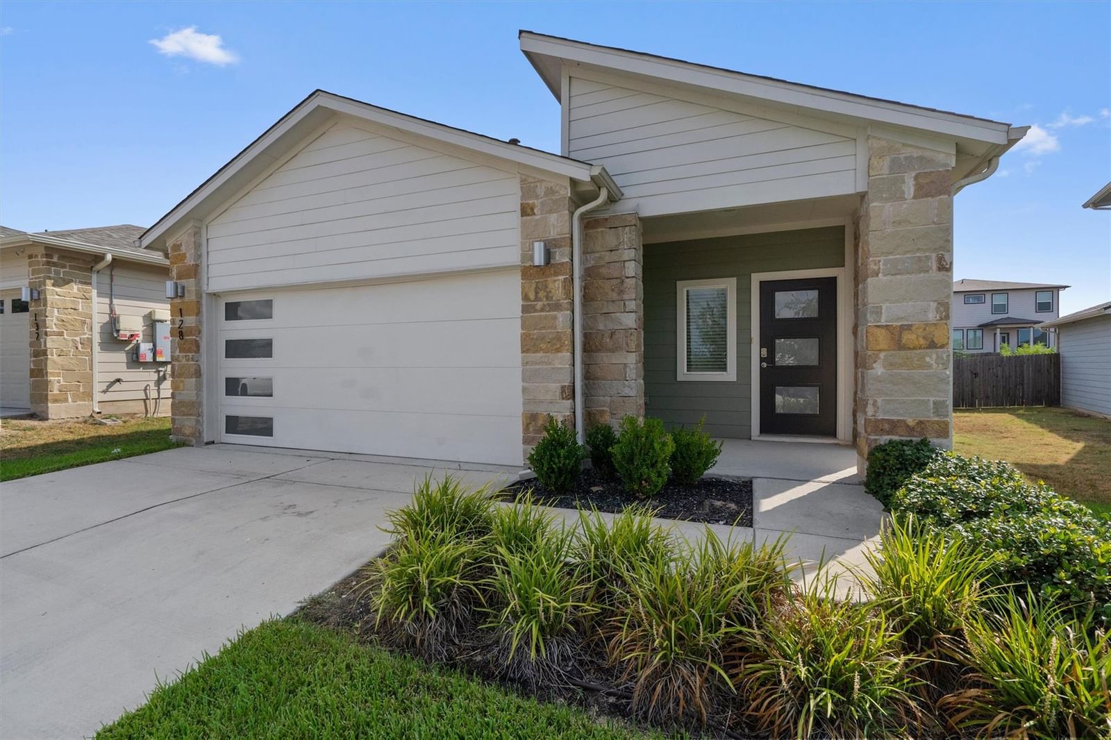 128 Scarborough WAY - Photo 1