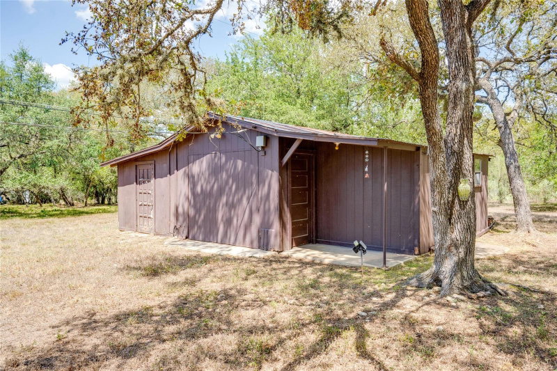 Property photo 35
