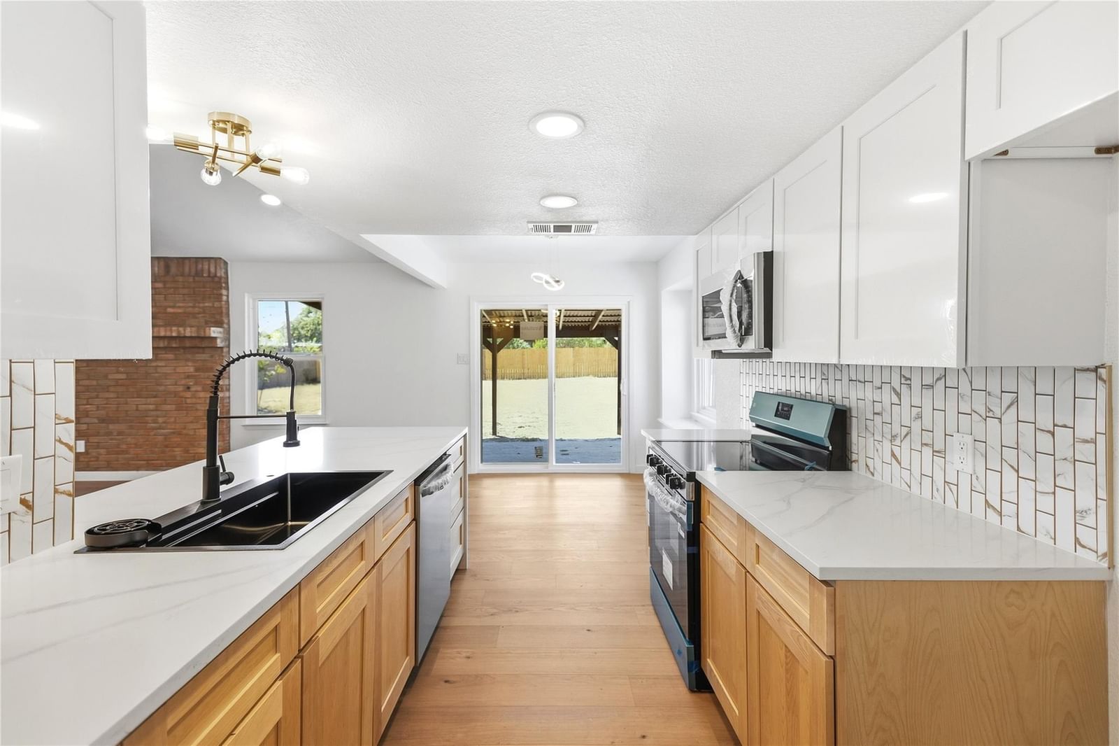 1903 S West DR - Photo 1