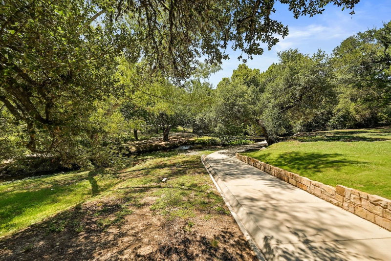 Property photo 34
