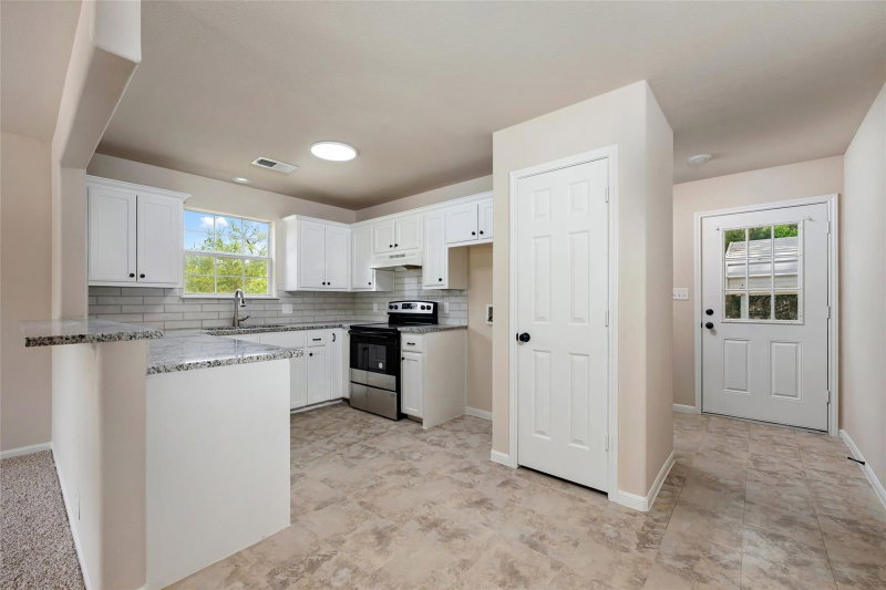 Property photo 18