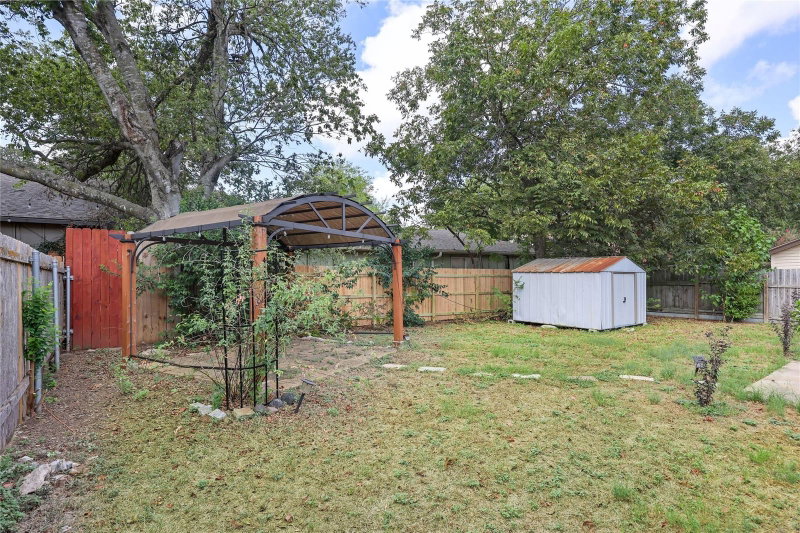 Property photo 35