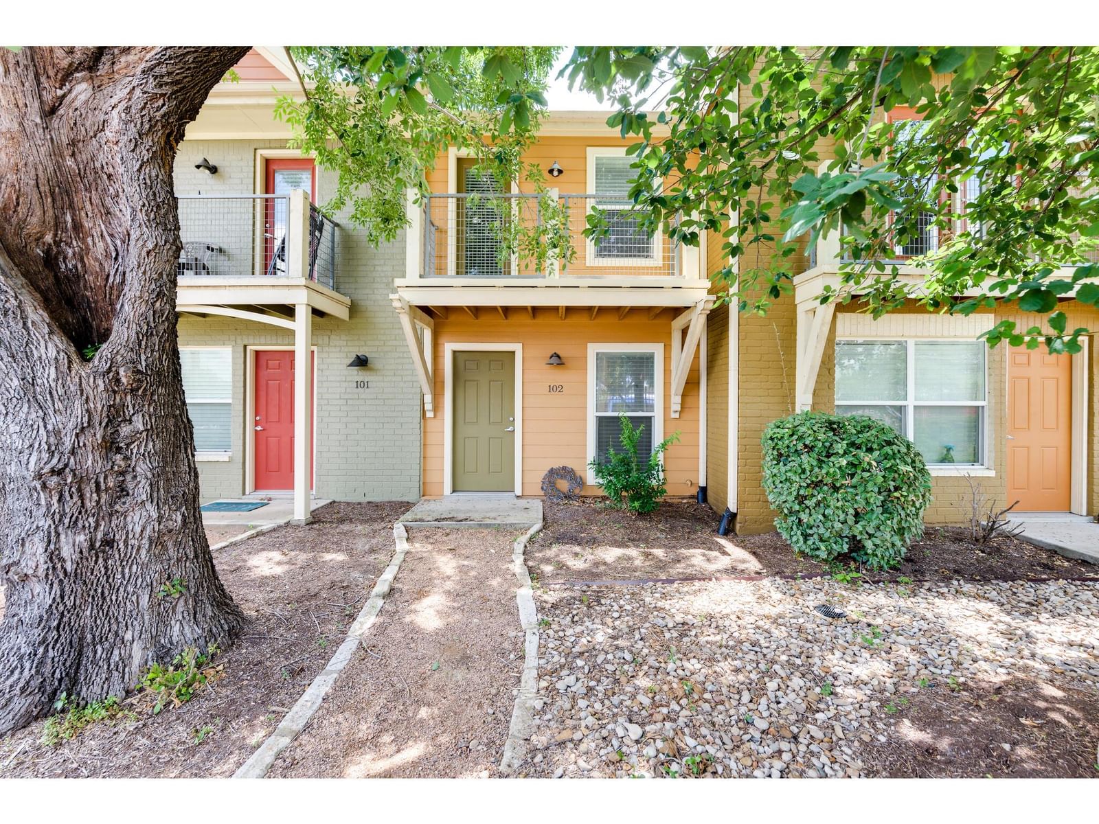 1101 Grove BLVD #102 - Photo 1