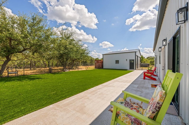 Property photo 28