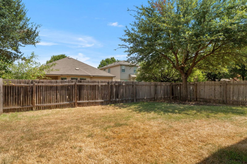 Property photo 33