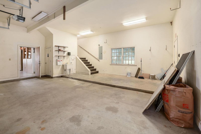 Property photo 31