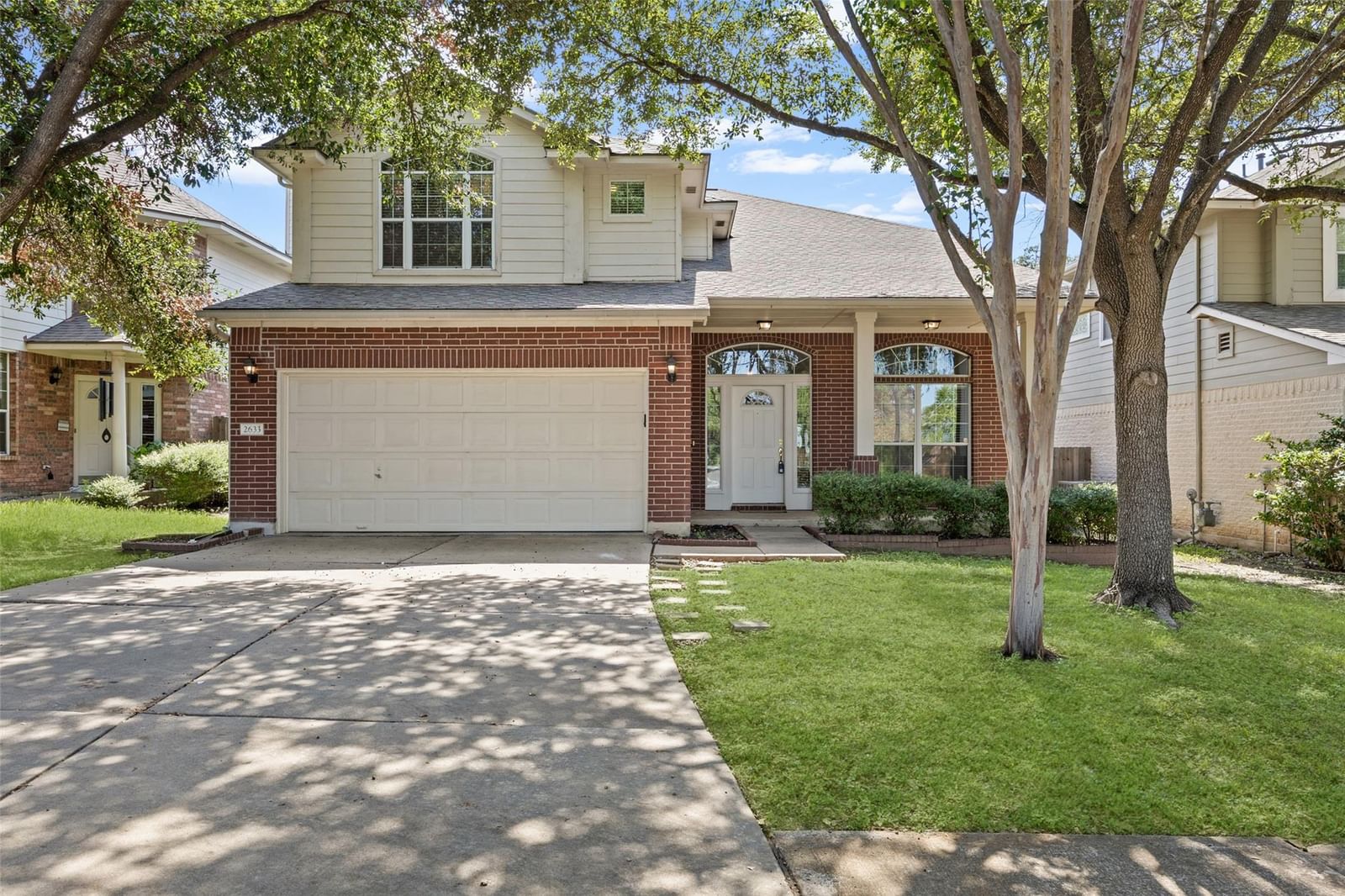 2633 Bolton ST - Photo 1