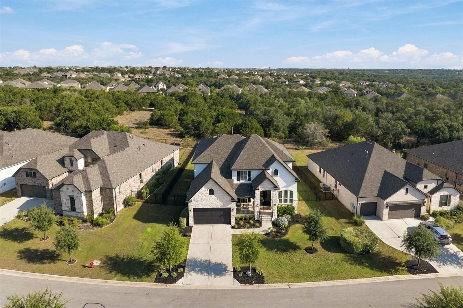 1222 Jacksdaw DR - Photo 1