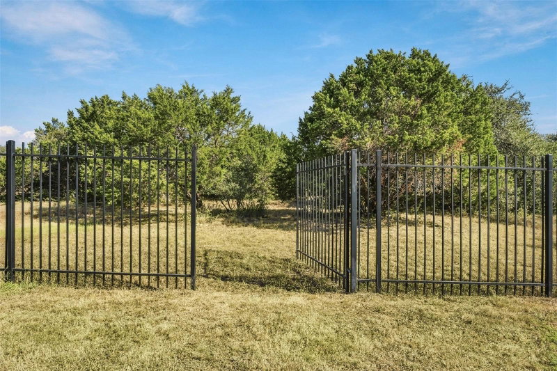 Property photo 37