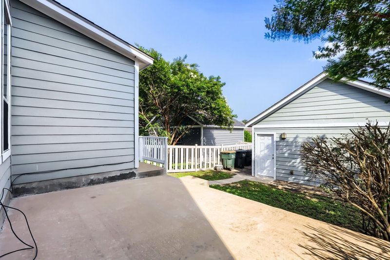 Property photo 24