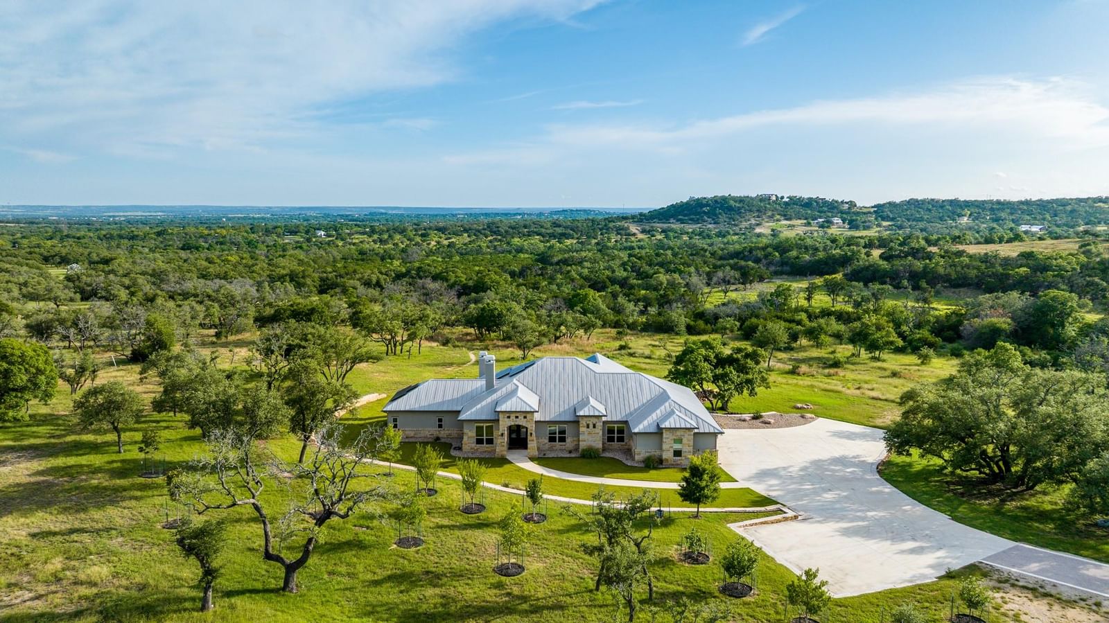 273 Admiral Heights BLVD - Photo 1