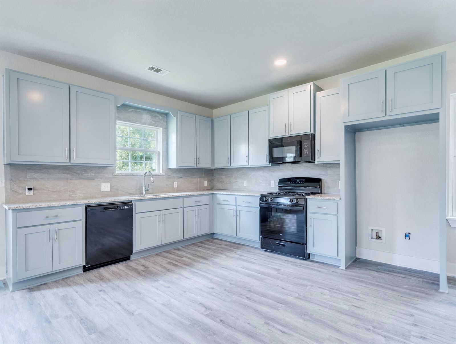 411 Avenue B - Photo 1