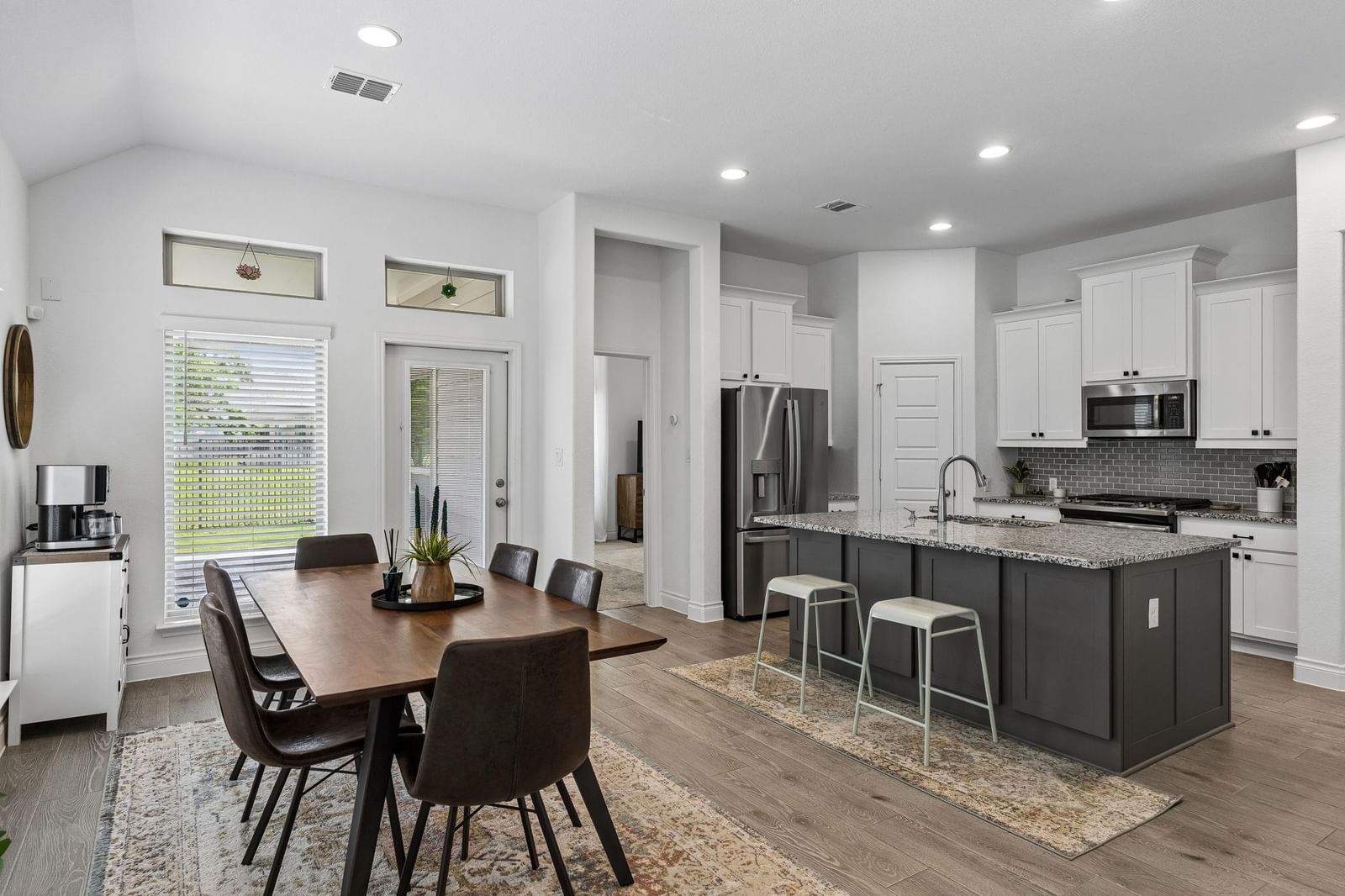 233 Glen Arbor DR - Photo 1