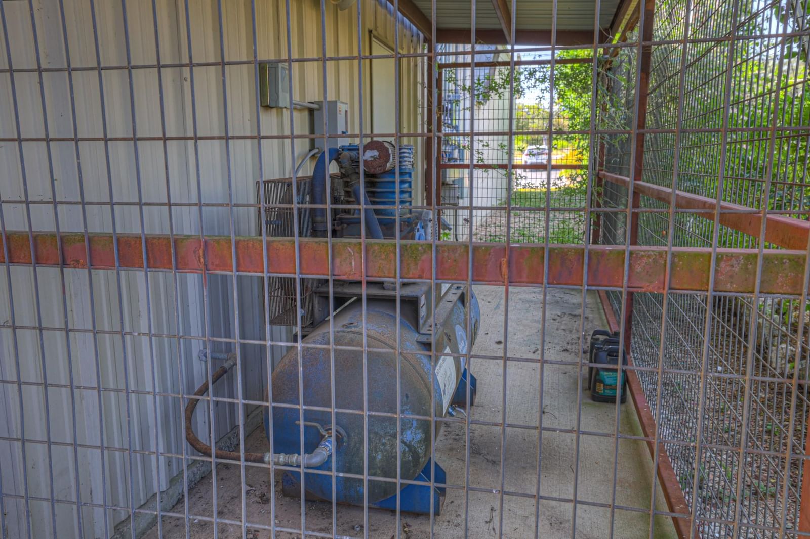 Photo 21