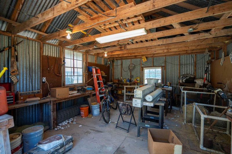 Property photo 36