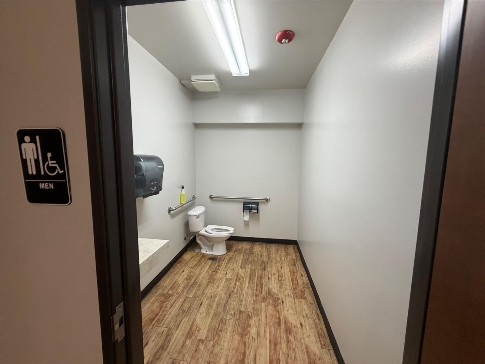 Photo 16