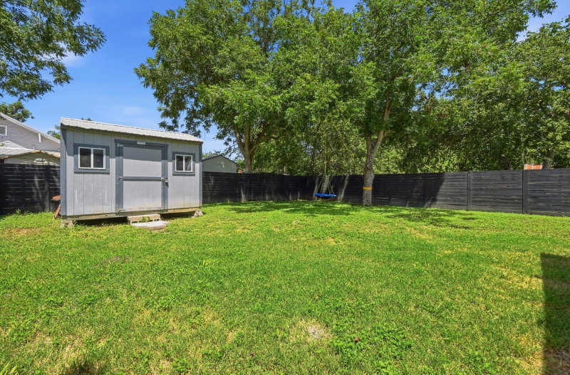 Property photo 28