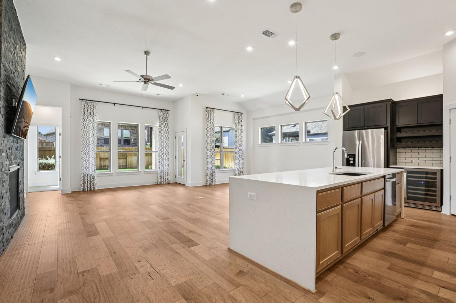 1022 Texas Ash LN - Photo 1