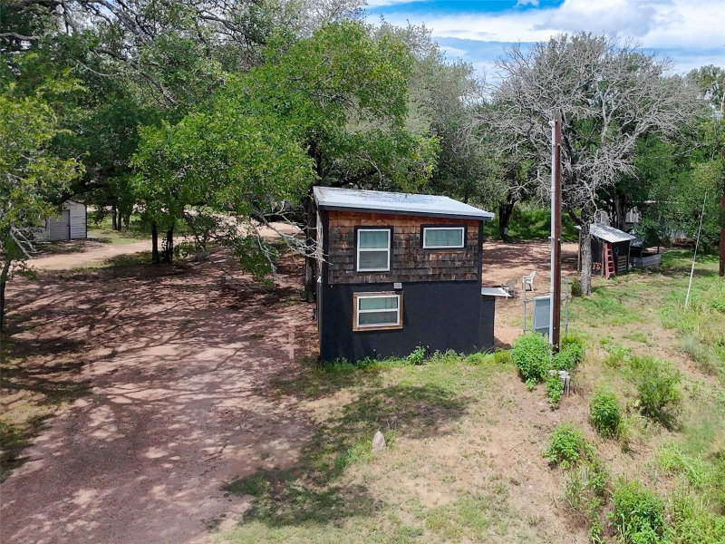 Property photo 35