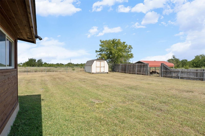 Property photo 32