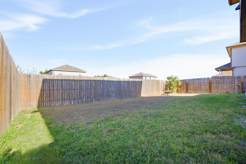 Property photo 32