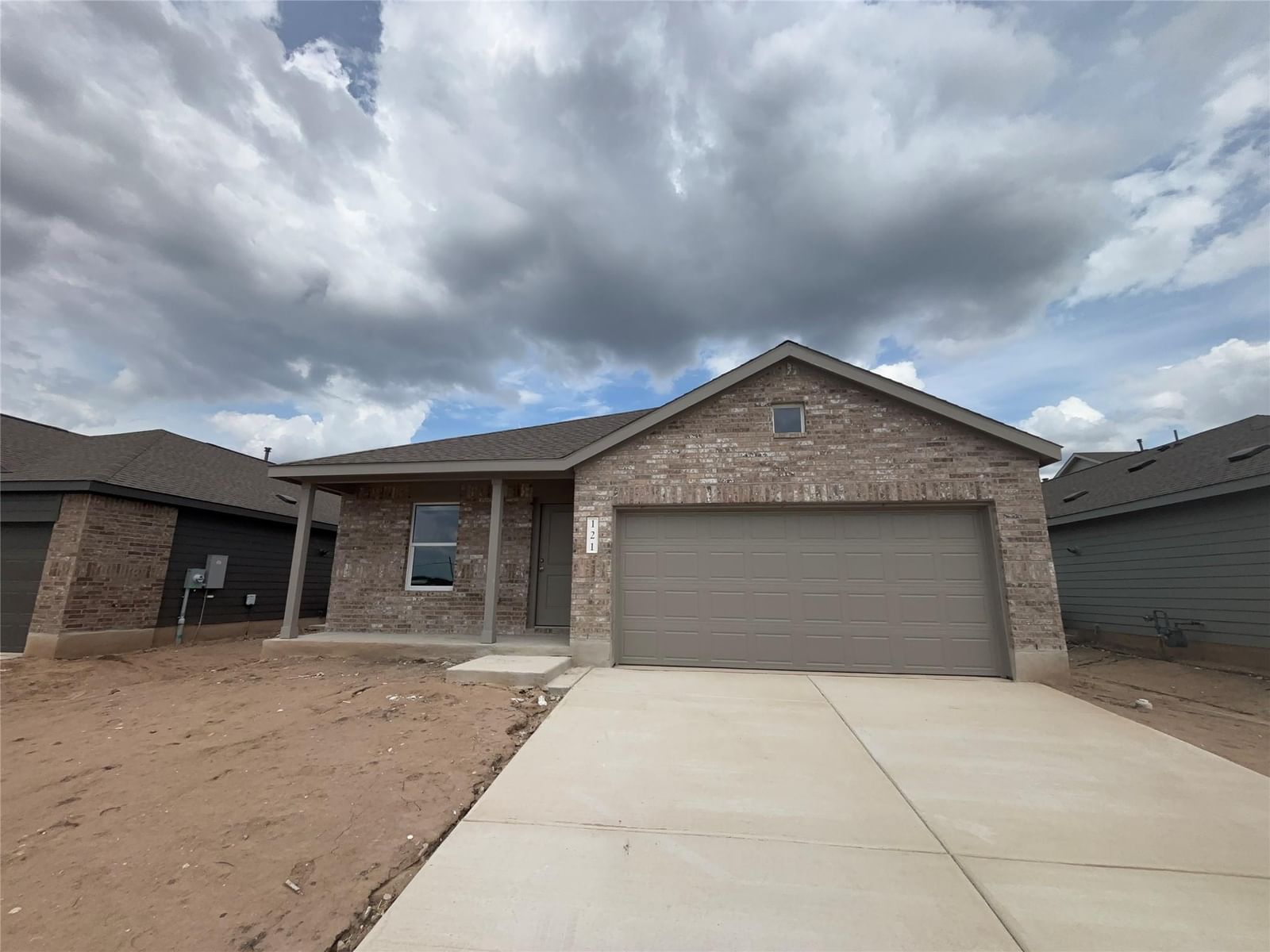 121 Spotbill CT - Photo 1