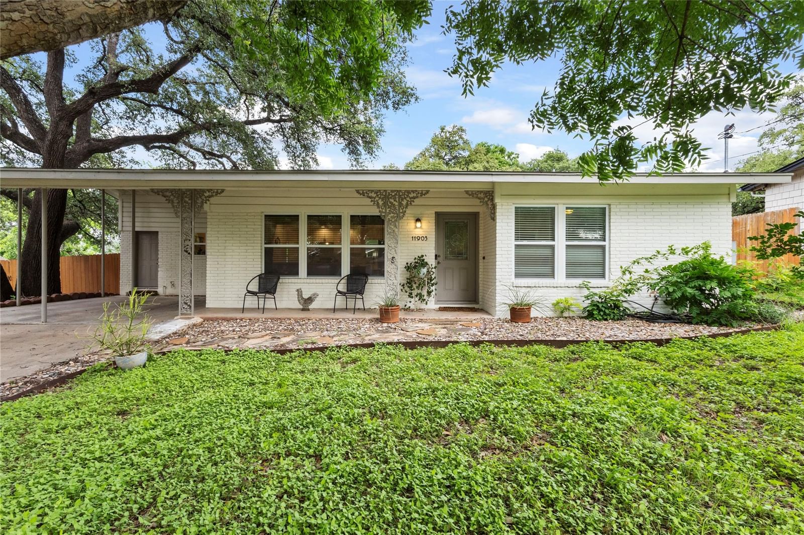 Photo 34