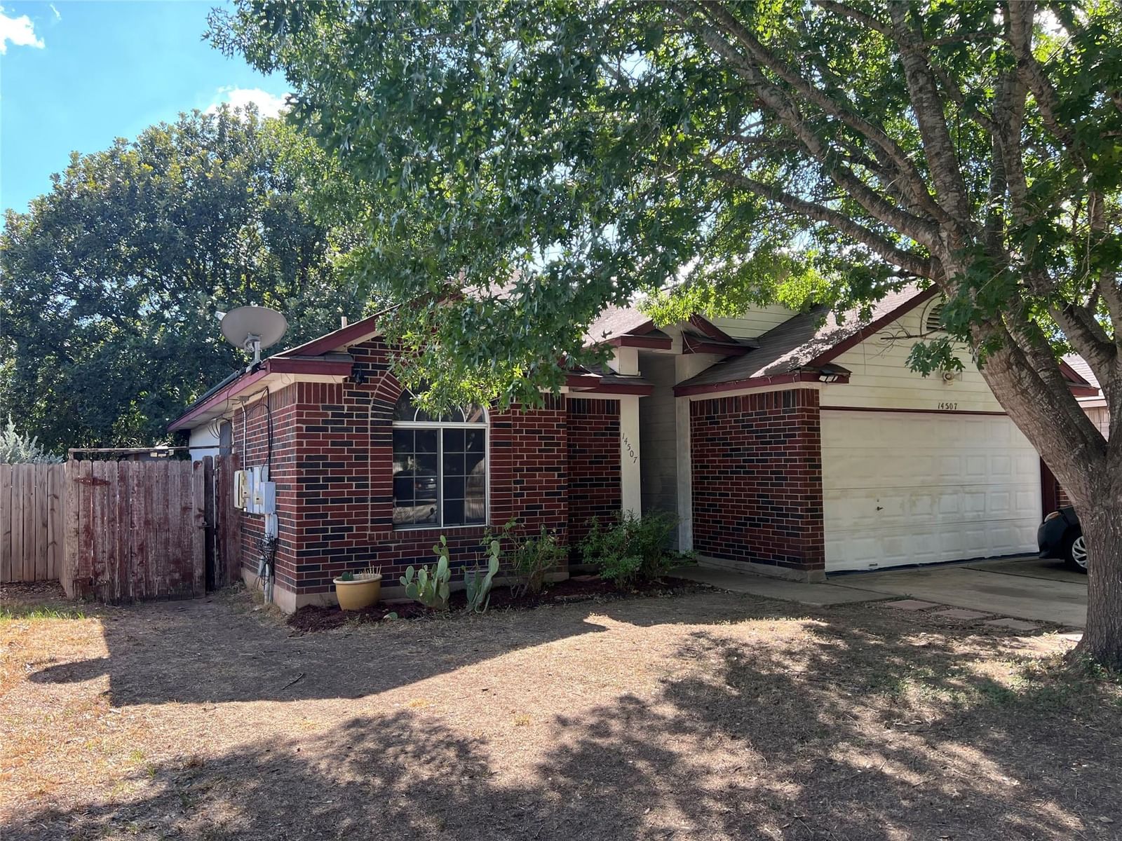 14507 OLIPHANT ST - Photo 1