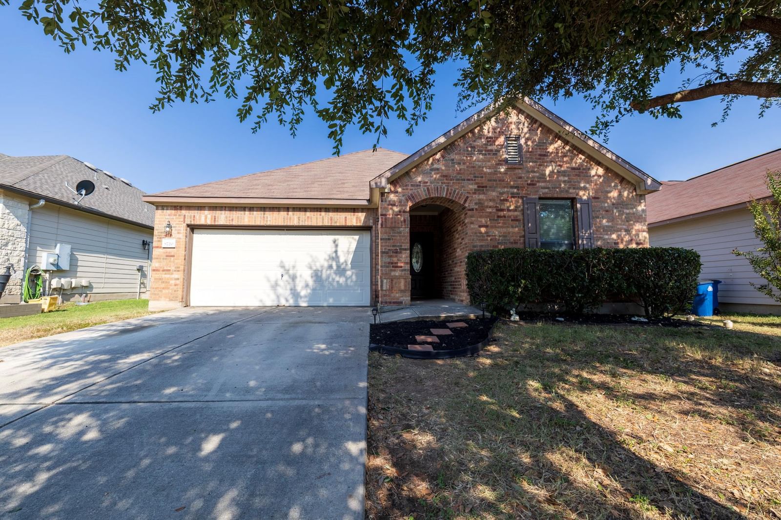 8720 Sturmer ST - Photo 1