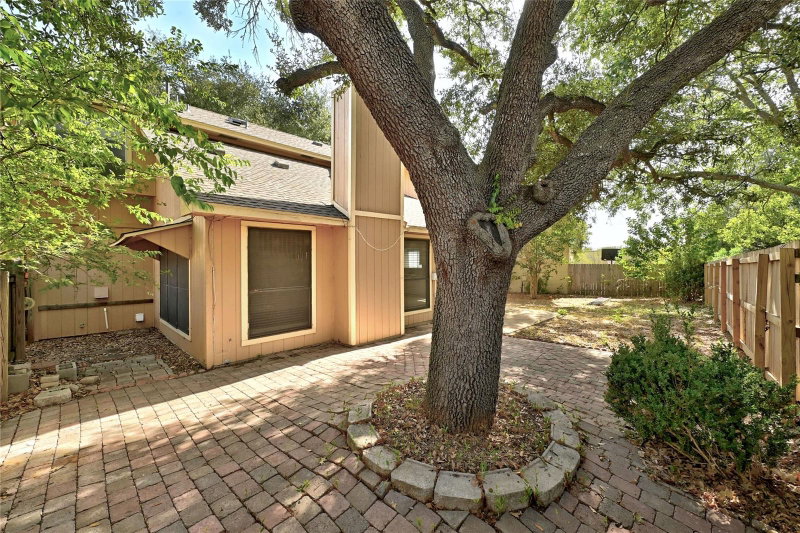 Property photo 28