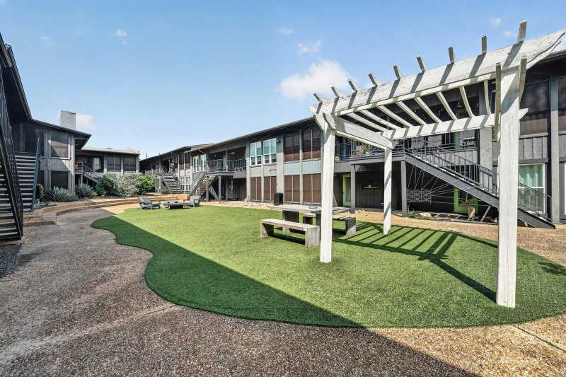 Property photo 28